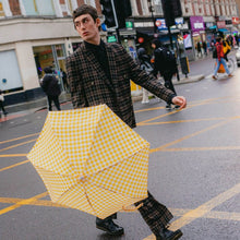 Lade das Bild in den Galerie-Viewer, ANATOLE folding umbrella - Hamond - yellow gingham
